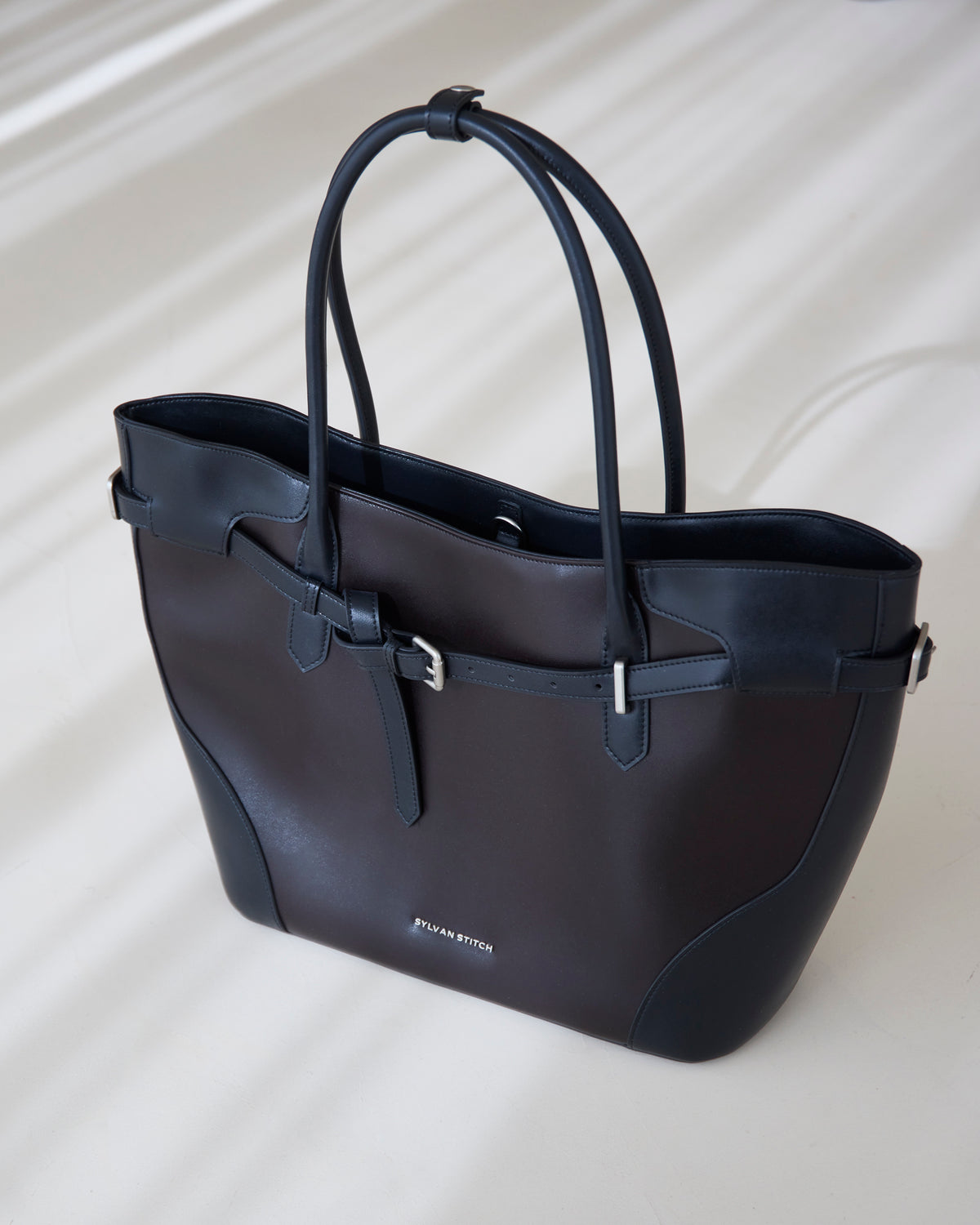 SYLVAN STITCH TOTE Black